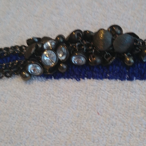 Chunky metal blinged necklace - Picture 3 of 7